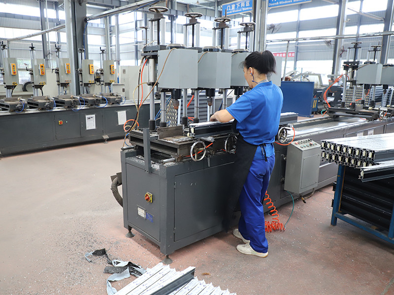 Shiny-Control Technology Develop (Beijing) Co., Ltd. γραμμή παραγωγής του κατασκευαστή
