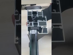 Σθεναρό ελαφρύ δωμάτιο ηλιοθεραπείας με επιχρισμένο πάτωμα ηλιοθεραπεία με συρόμενη πόρτα